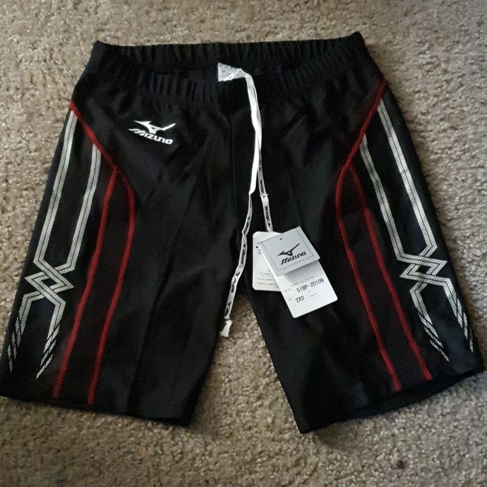 NWT Boys Mizuno Cycling Shorts S/M
